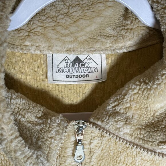Black Mountain Outdoor Men's Fleece Jacket |Pine Cone print | Size Lg - Picture 4 of 4